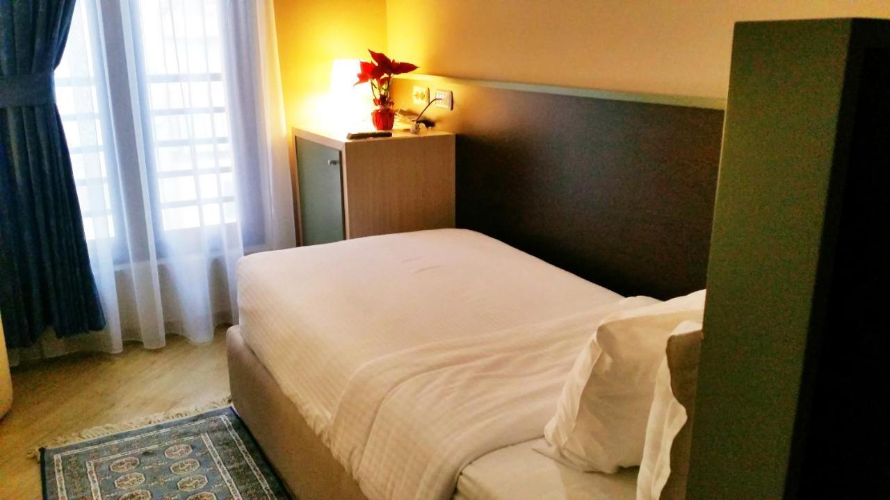 Capital Tirana Hotel Bruci Экстерьер фото