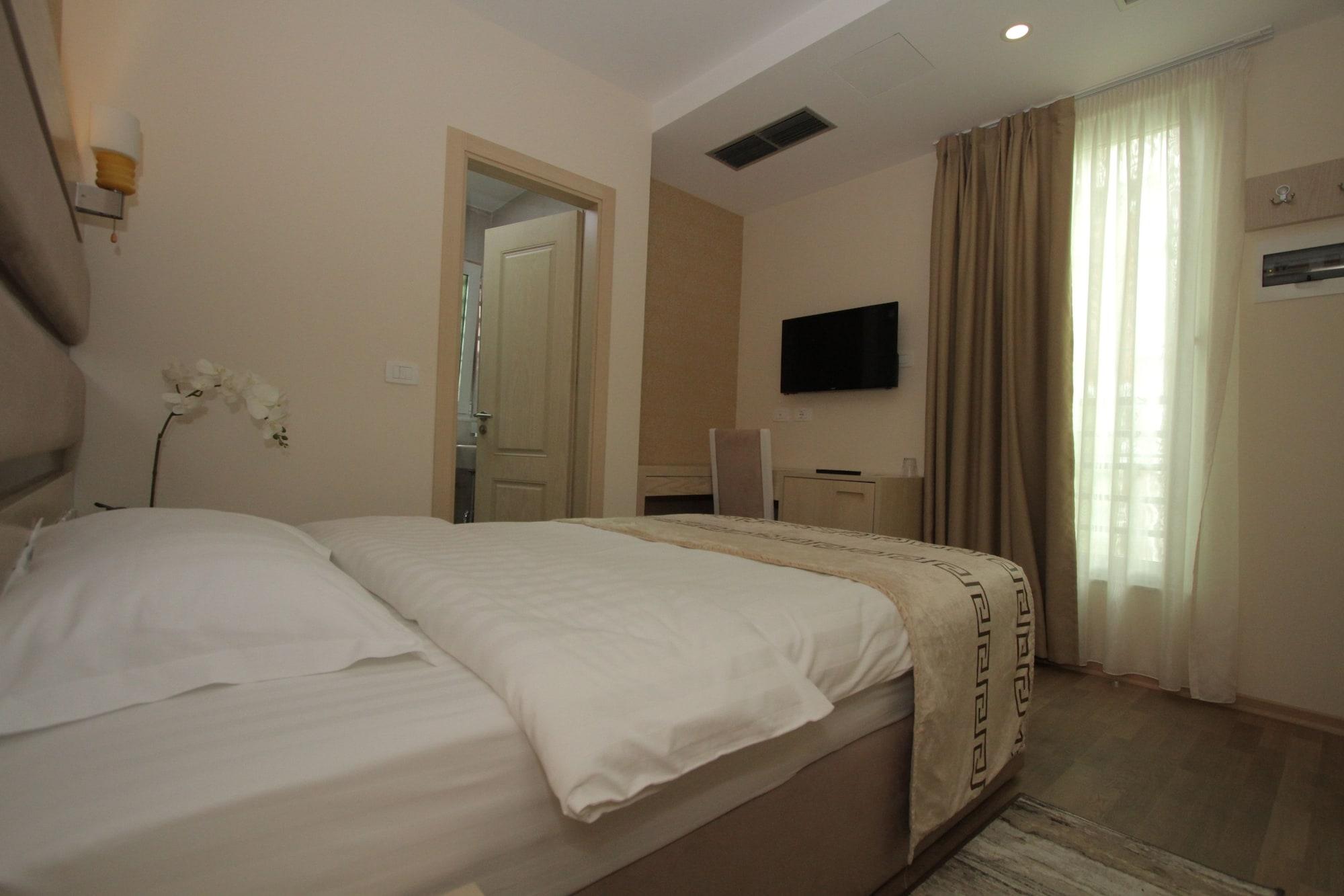 Capital Tirana Hotel Bruci Экстерьер фото