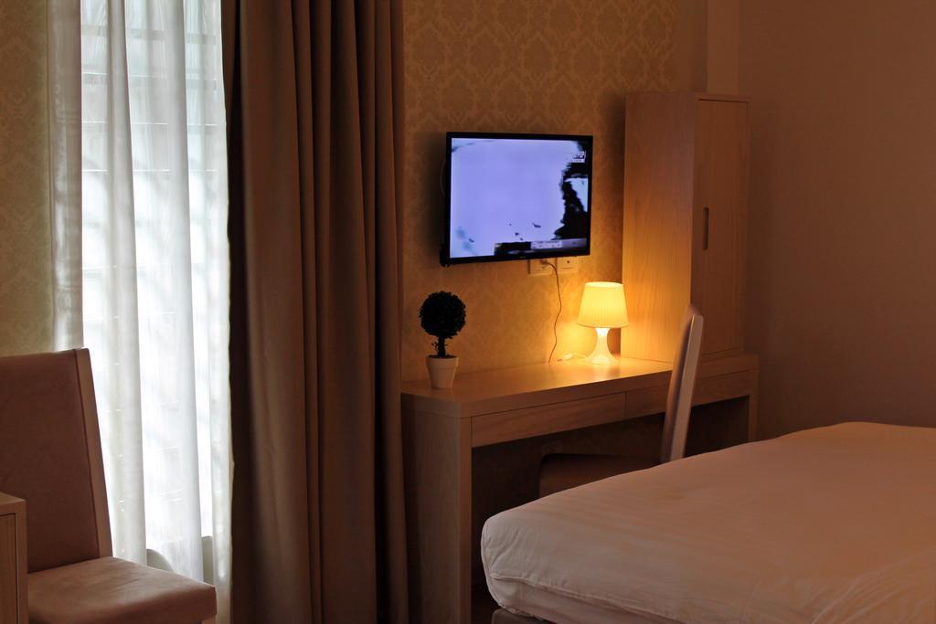 Capital Tirana Hotel Bruci Экстерьер фото