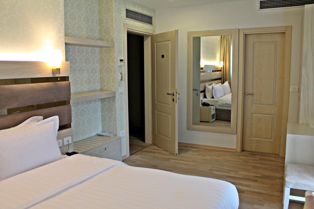 Capital Tirana Hotel Bruci Экстерьер фото